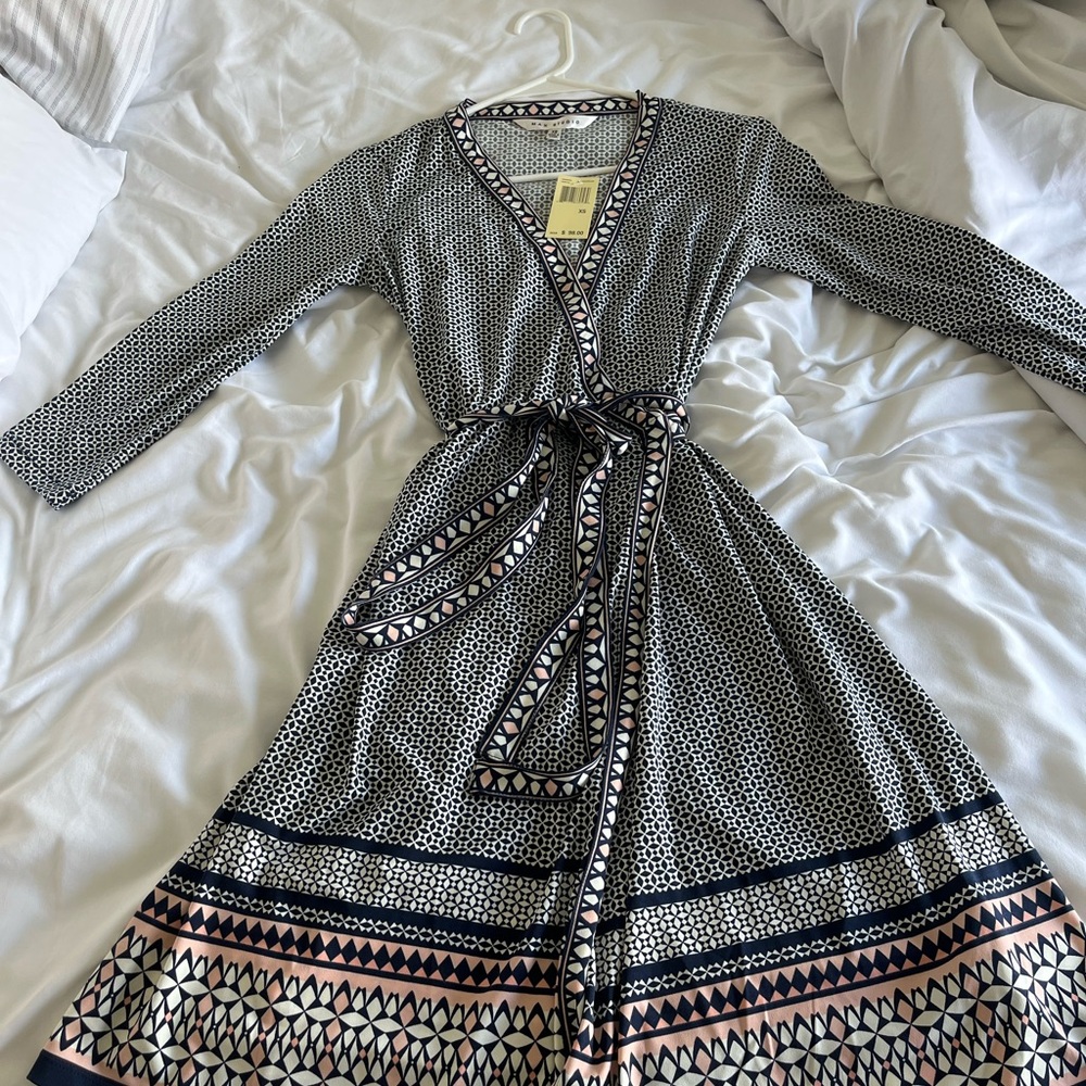 Max Studio navy, white, and pink wrap dress. XS